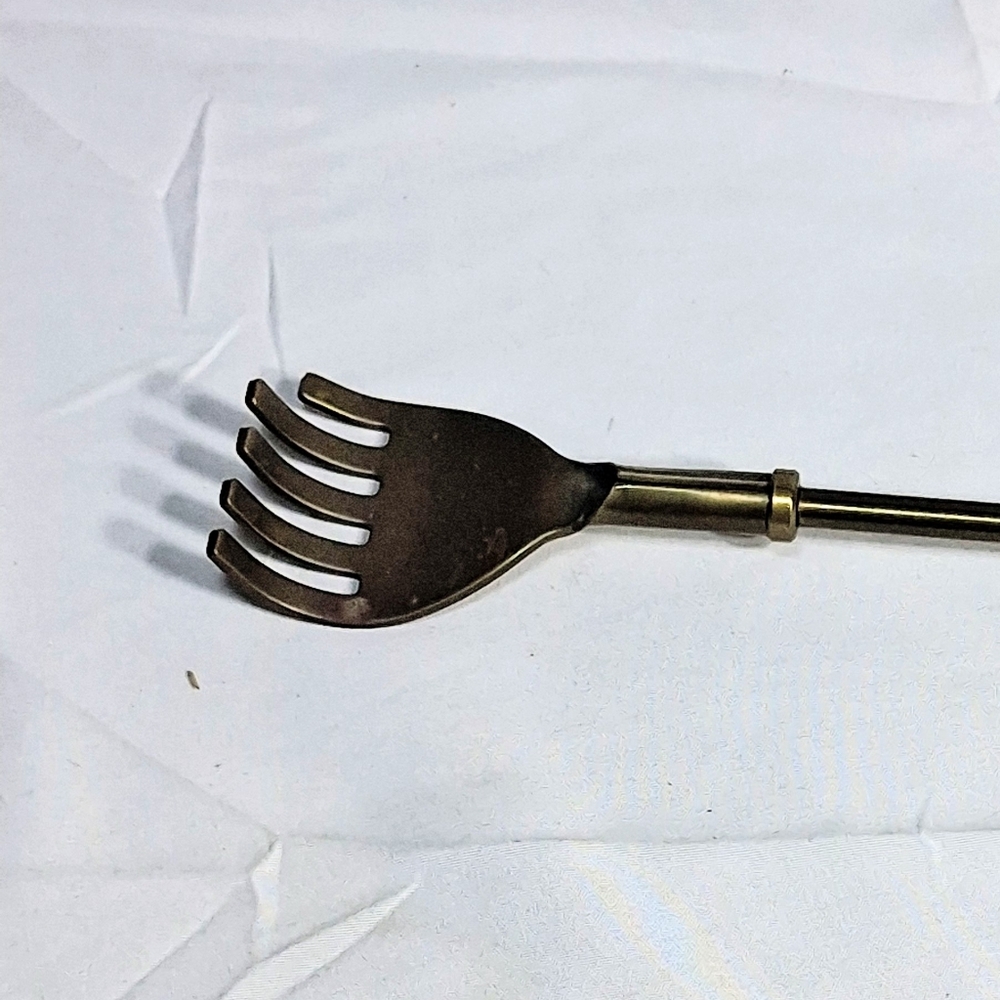 Vintage Solid Brass Collectible 22" Long Hand-Shaped Backscratcher and Shoehorn - Picture 7 of 7